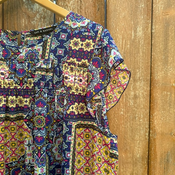 ZAC & RACHEL Women’s Blue Red Geometric Ruffle Short Sleeve Blouse Size XL - Picture 4 of 9
